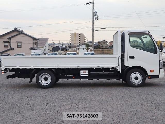 Hino DUTRO 2020-09 1742362-7
