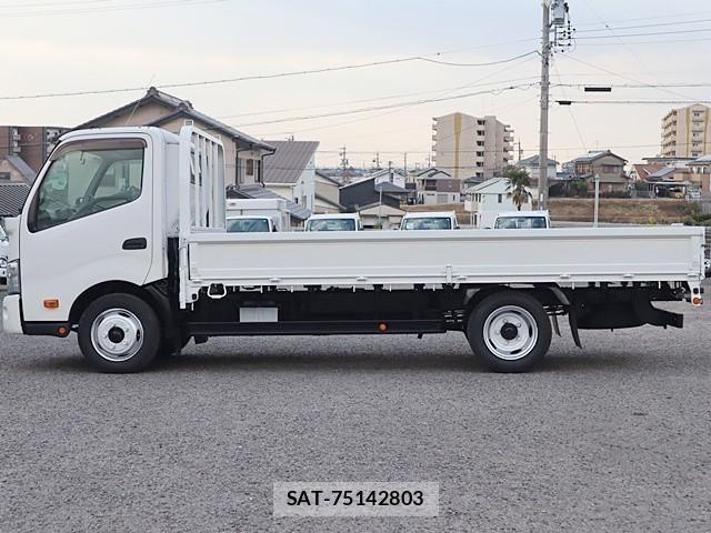 Hino DUTRO 2020-09 1742362-8