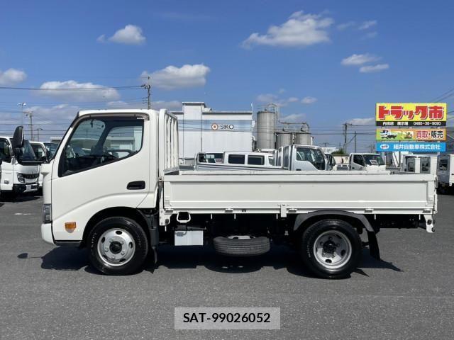 Hino DUTRO 2020-08 1742320-9