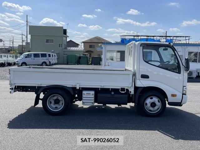 Hino DUTRO 2020-08 1742320-3