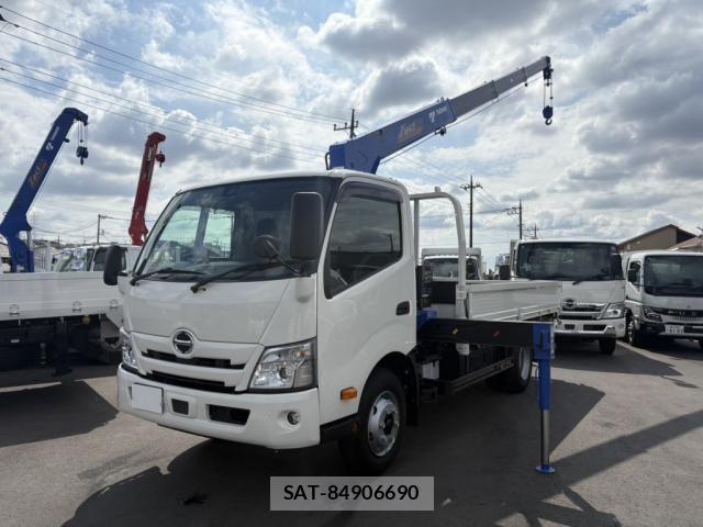Hino DUTRO 2024-12 1742197-0