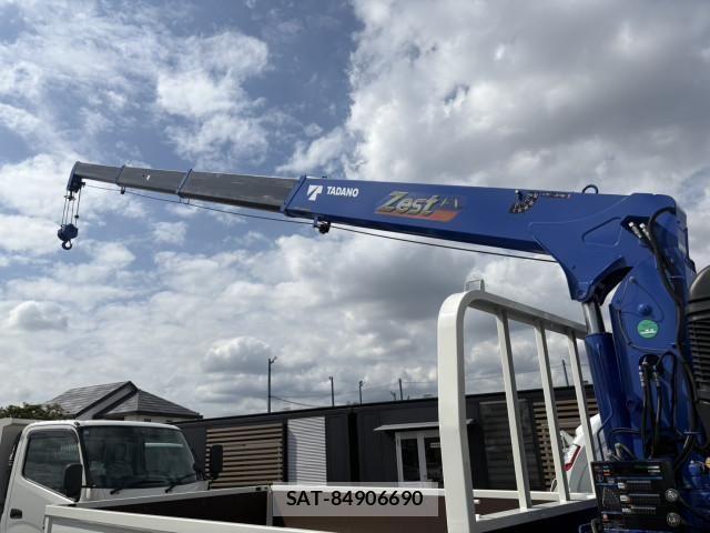 Hino DUTRO 2024-12 1742197-14