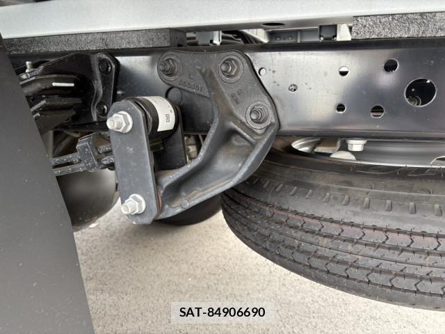 Hino DUTRO 2024-12 1742197-22