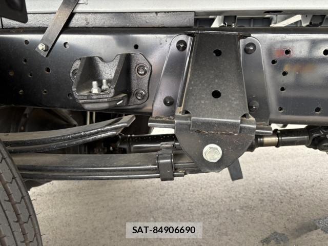 Hino DUTRO 2024-12 1742197-24