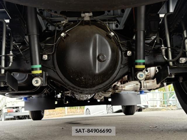 Hino DUTRO 2024-12 1742197-25
