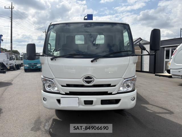 Hino DUTRO 2024-12 1742197-2