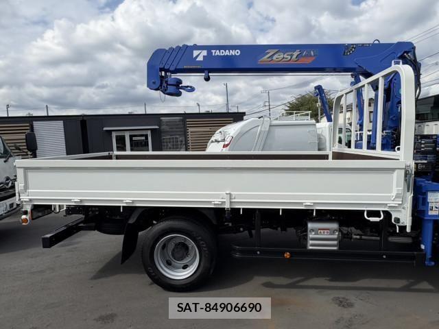 Hino DUTRO 2024-12 1742197-5