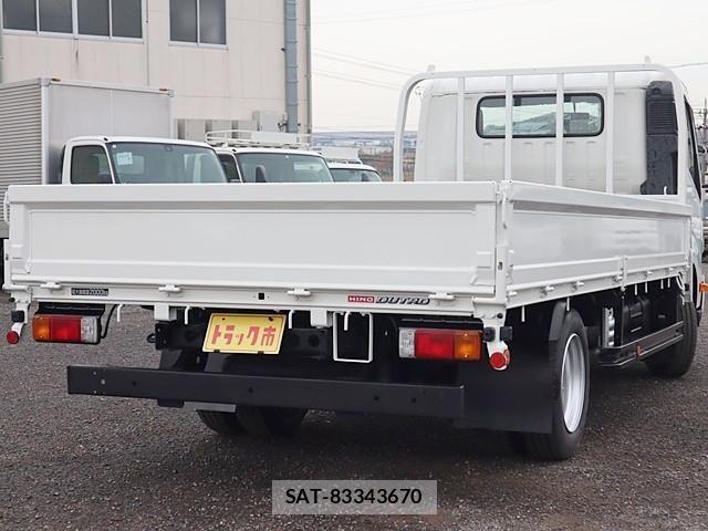 Hino DUTRO 2020-08 1742350-4