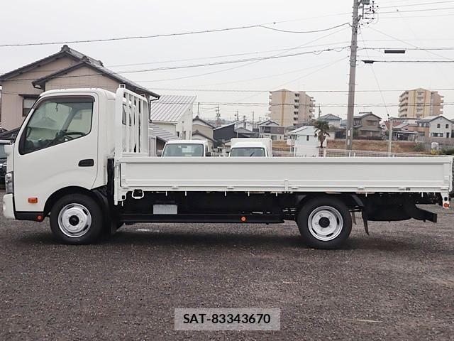 Hino DUTRO 2020-08 1742350-8