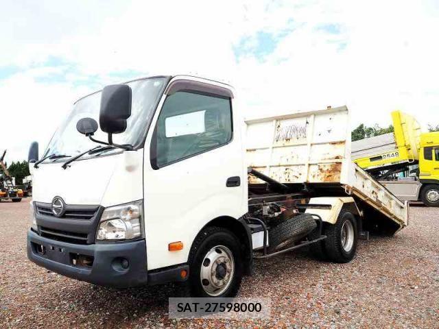 Hino DUTRO 2016-10 1742328-0