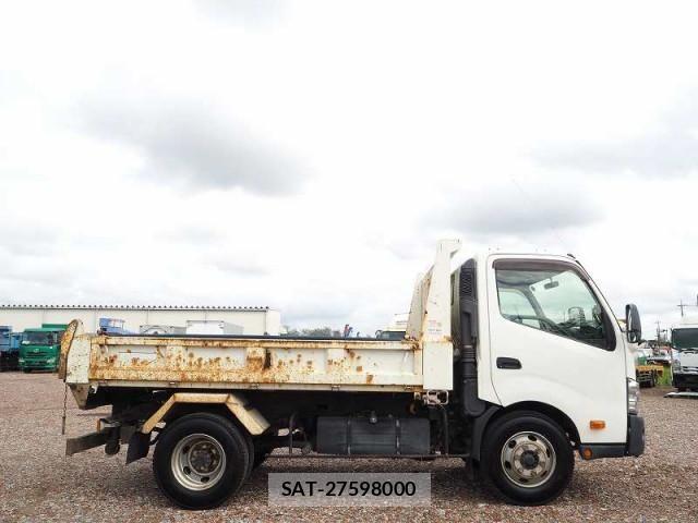 Hino DUTRO 2016-10 1742328-12