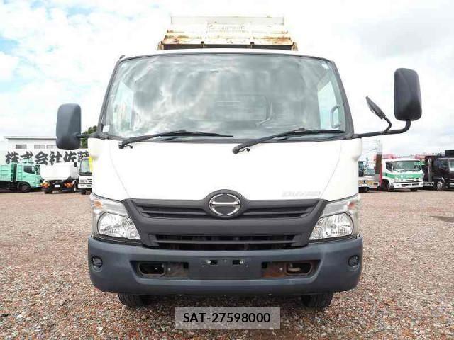 Hino DUTRO 2016-10 1742328-17