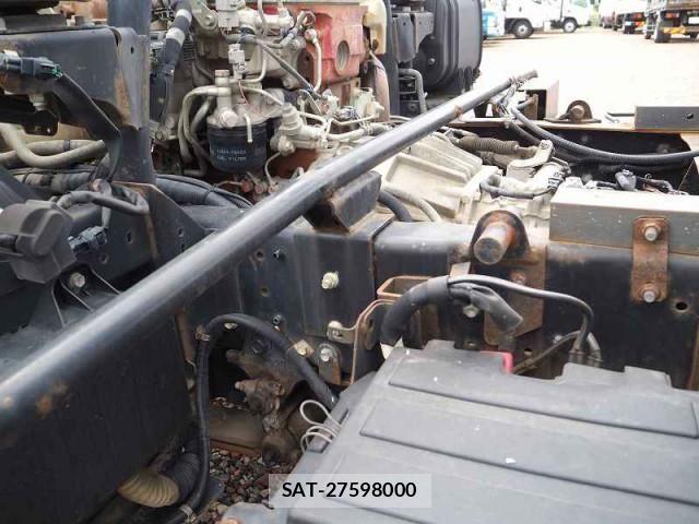 Hino DUTRO 2016-10 1742328-26