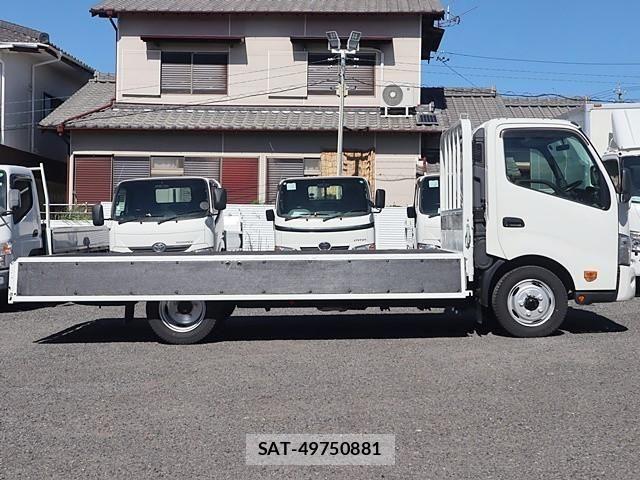 Hino DUTRO 2020-08 1742348-9