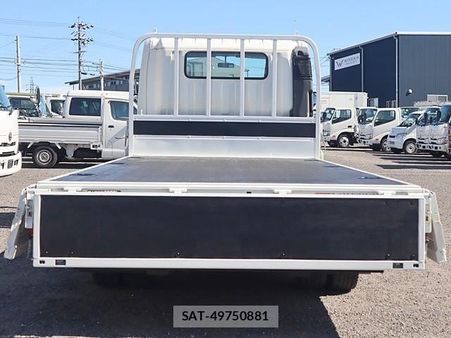 Hino DUTRO 2020-08 1742348-11