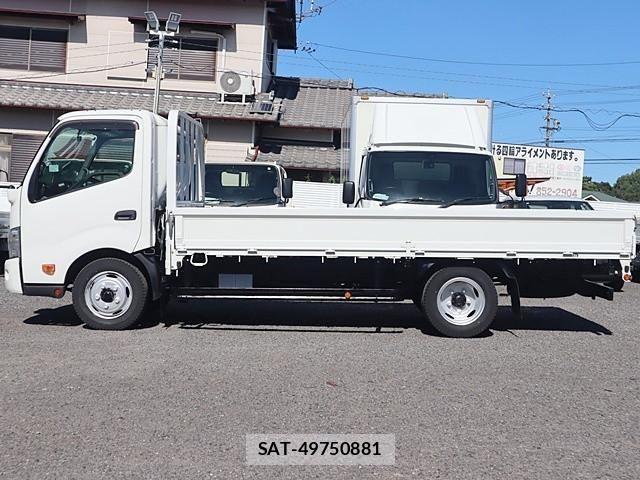Hino DUTRO 2020-08 1742348-8