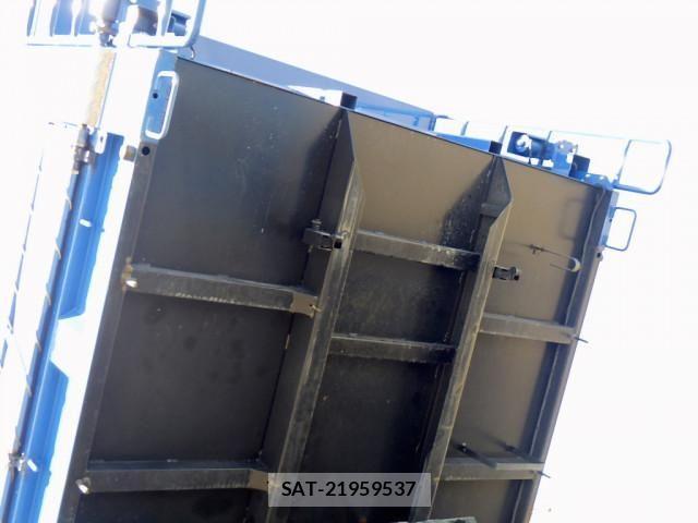 Hino DUTRO 2022-09 1742247-11