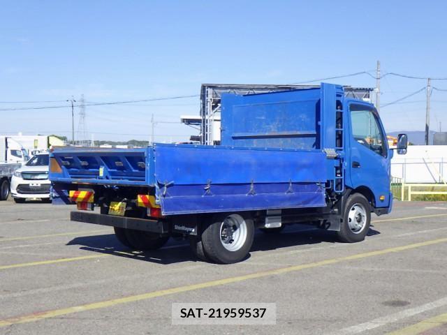 Hino DUTRO 2022-09 1742247-23