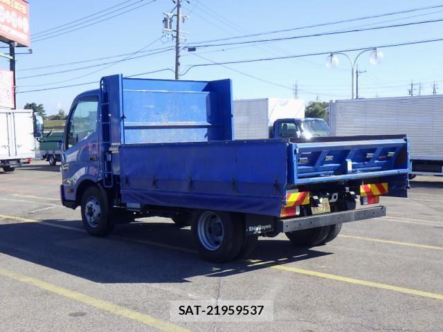 Hino DUTRO 2022-09 1742247-24