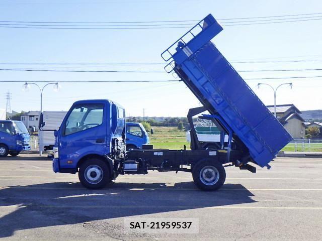 Hino DUTRO 2022-09 1742247-6