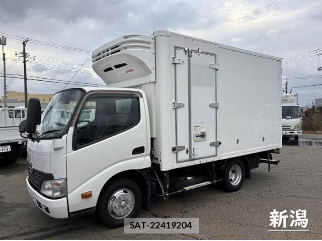 Hino DUTRO 2013-09 1742411-0