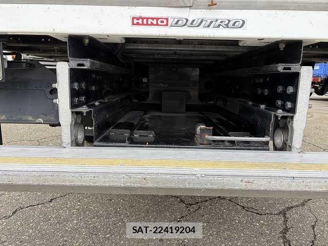 Hino DUTRO 2013-09 1742411-18