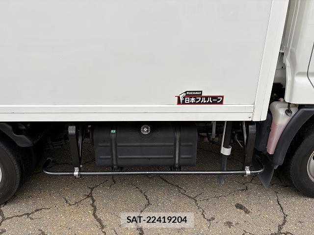 Hino DUTRO 2013-09 1742411-21