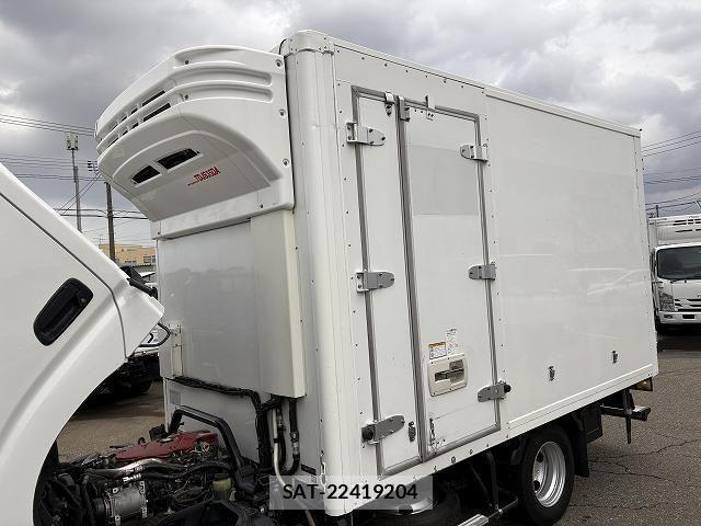 Hino DUTRO 2013-09 1742411-22