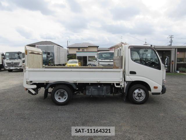Hino DUTRO 2018-10 1742413-5