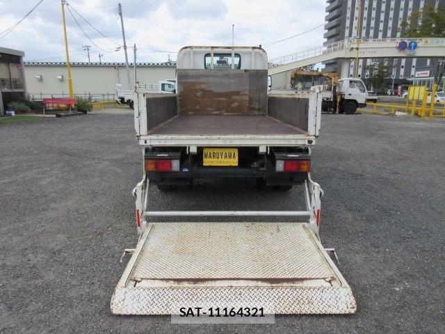 Hino DUTRO 2018-10 1742413-8