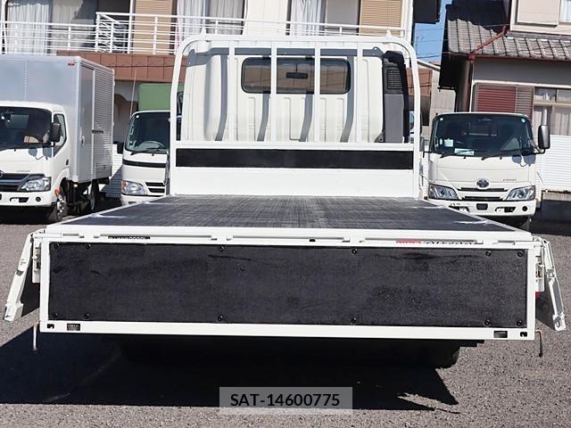 Hino DUTRO 2020-08 1742375-10