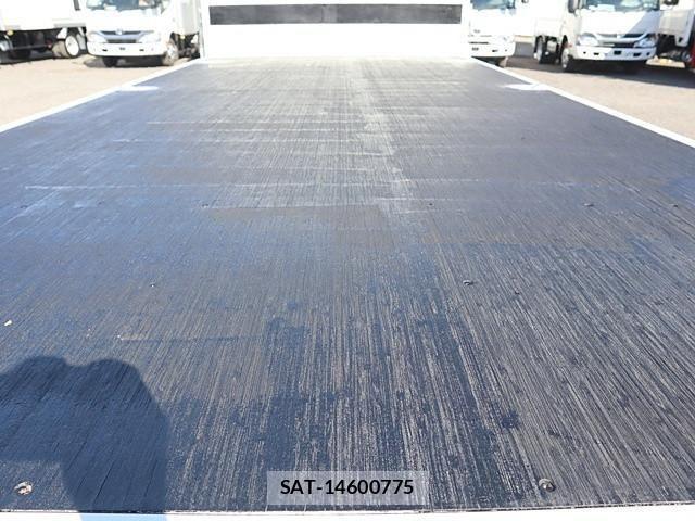Hino DUTRO 2020-08 1742375-11