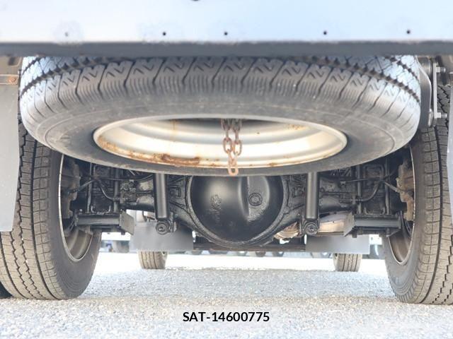 Hino DUTRO 2020-08 1742375-18