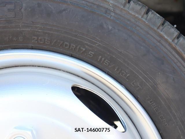 Hino DUTRO 2020-08 1742375-19
