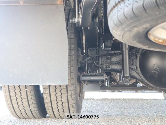 Hino DUTRO 2020-08 1742375-25