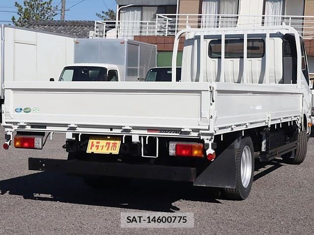 Hino DUTRO 2020-08 1742375-4