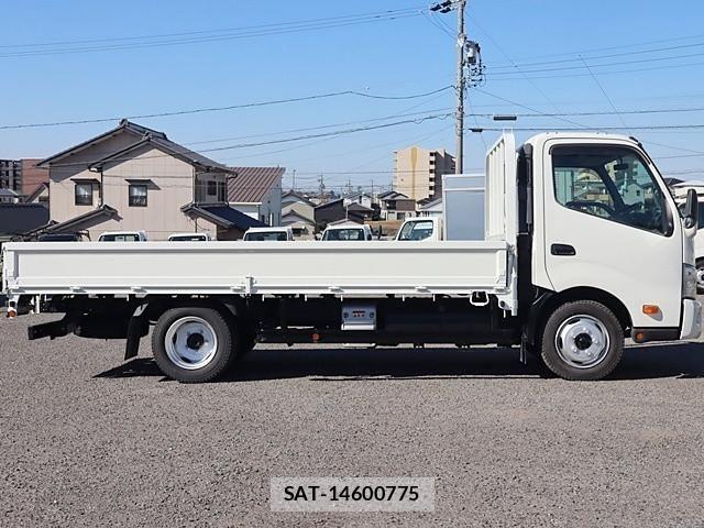 Hino DUTRO 2020-08 1742375-7
