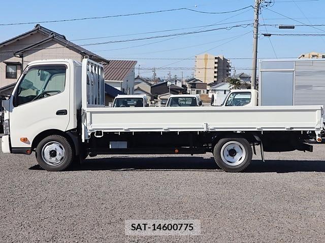Hino DUTRO 2020-08 1742375-8