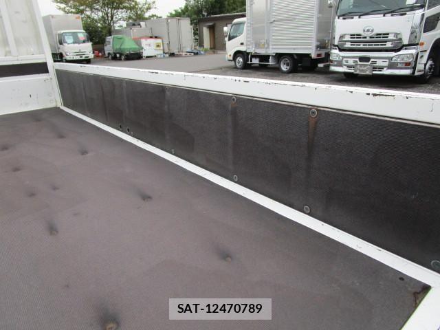 Hino DUTRO 2020-08 1742303-9