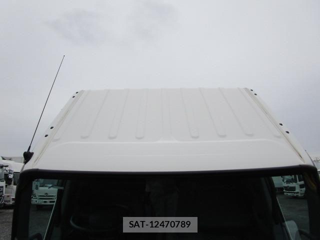 Hino DUTRO 2020-08 1742303-11
