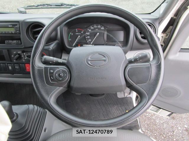 Hino DUTRO 2020-08 1742303-13