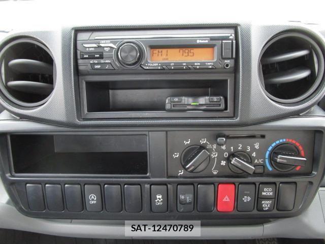 Hino DUTRO 2020-08 1742303-16