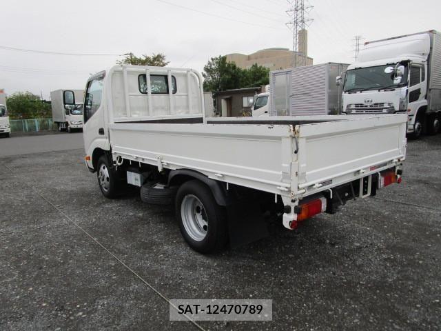 Hino DUTRO 2020-08 1742303-2