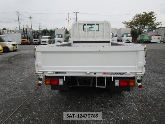 Hino DUTRO 2020-08 1742303-6