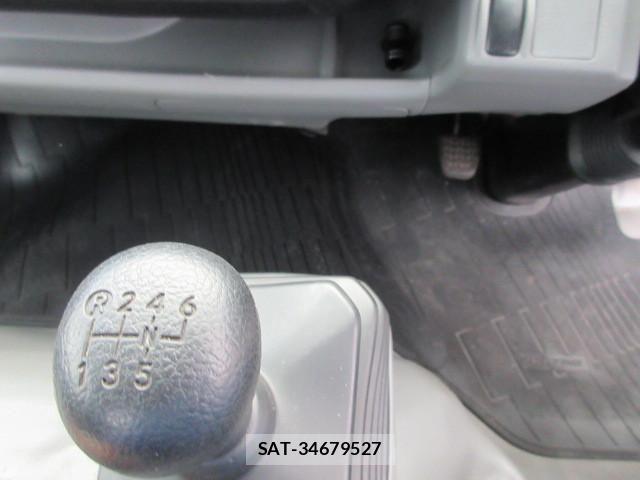 Hino DUTRO 2020-07 1742338-17
