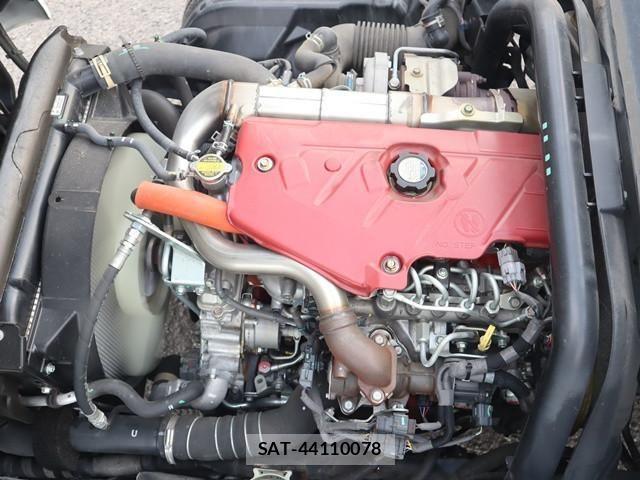 Hino DUTRO 2020-07 1742372-15