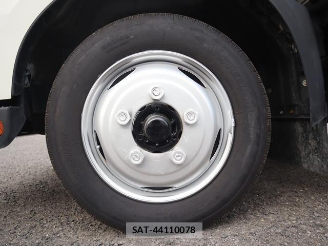 Hino DUTRO 2020-07 1742372-24