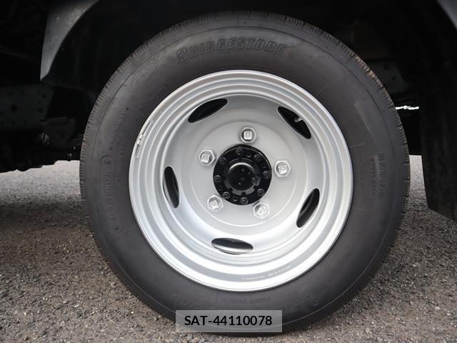 Hino DUTRO 2020-07 1742372-25