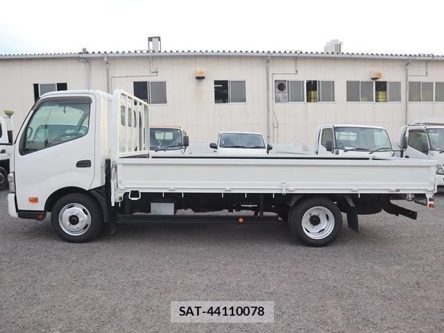 Hino DUTRO 2020-07 1742372-8