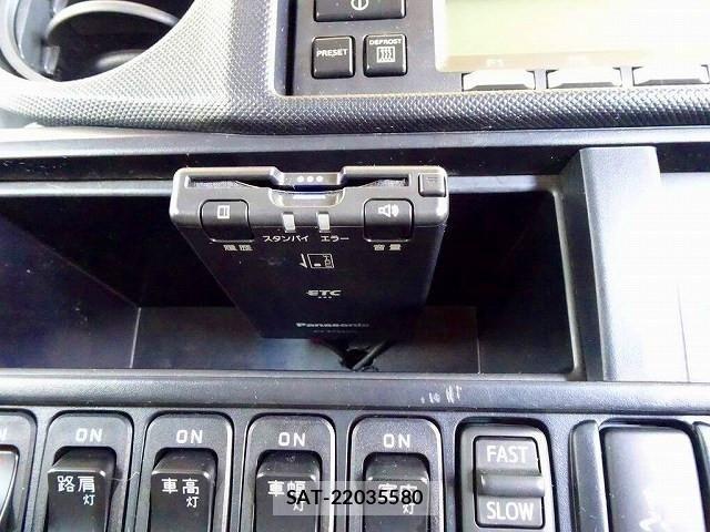 Hino DUTRO 2018-05 1742265-11